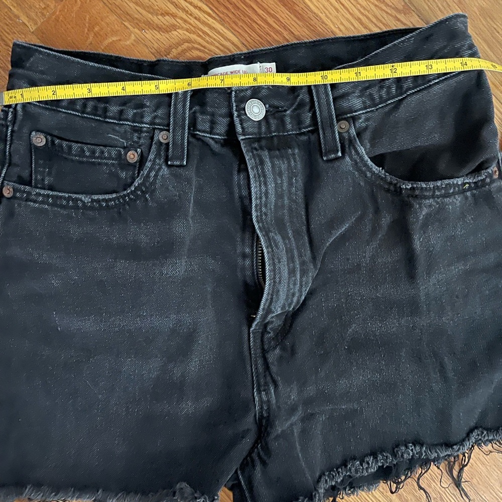 Levi's Black Jean Shorts for Women - Picture 11 of 12
